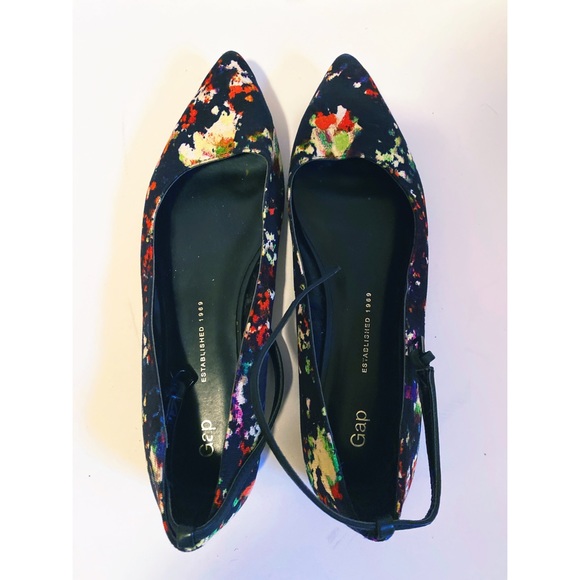 Floral Gap Flats- like new! - Picture 3 of 3